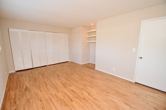 Building Photo - Fullerton Home w/Yard & Garage - 3 Bed/2 Bath