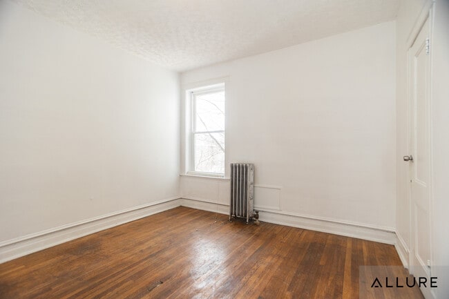 Building Photo - 7250 S Yale Ave