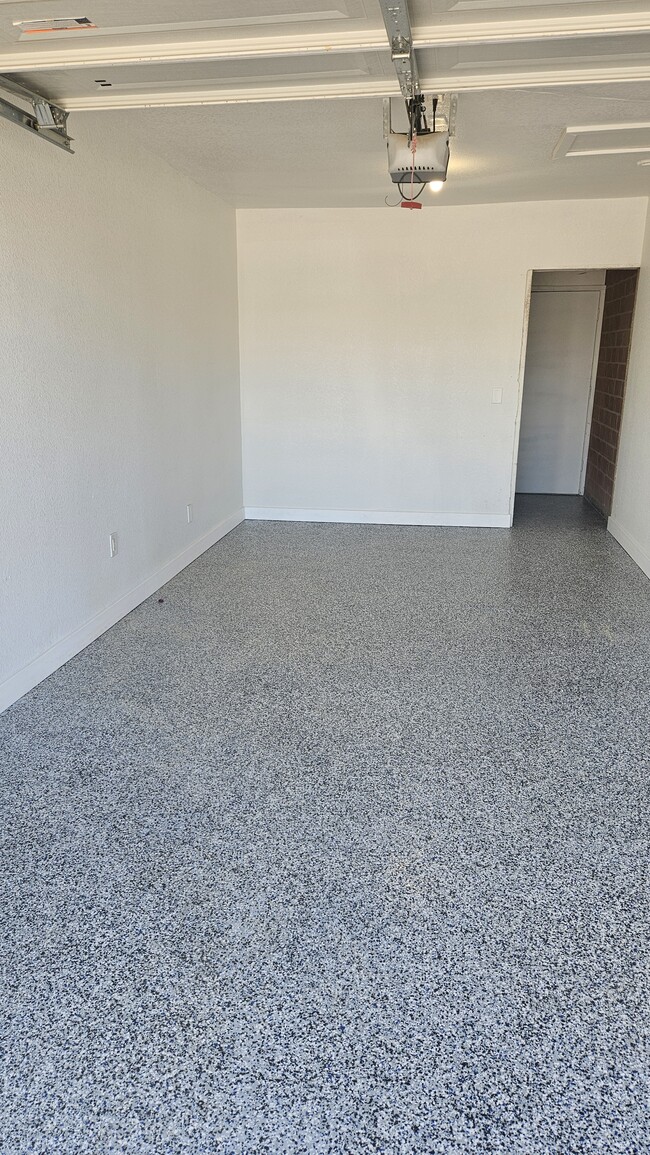 Building Photo - 8507 E Mariposa Dr