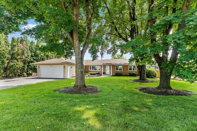 Building Photo - 1037 N Harrison St