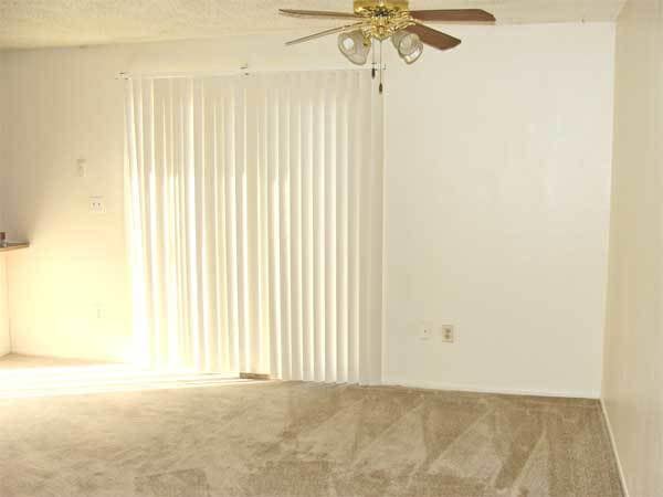 Building Photo - GREAT TEMPE LOCATION - 3 BED 2 BATH NOW AV...