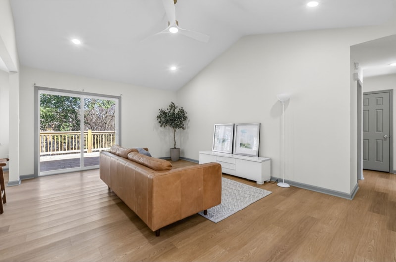 Building Photo - 421 Danielle Dr