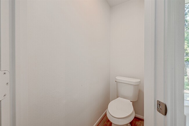 Building Photo - 38 Tethered Vine Pl