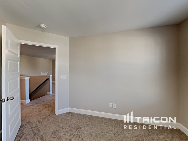 Building Photo - 123 Bexley Way