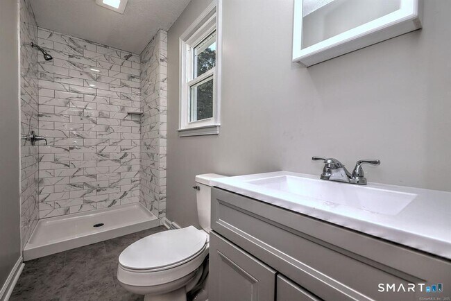 Building Photo - 1145 Sherman Ave