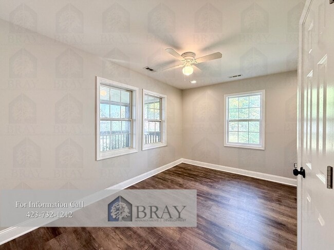 Building Photo - Modern 2-Bedroom Home with Screened Porch ...