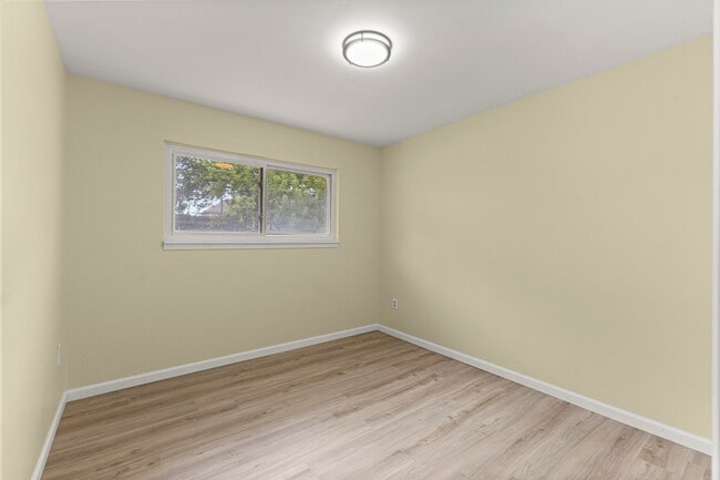 Building Photo - 22483 Sunnydale St