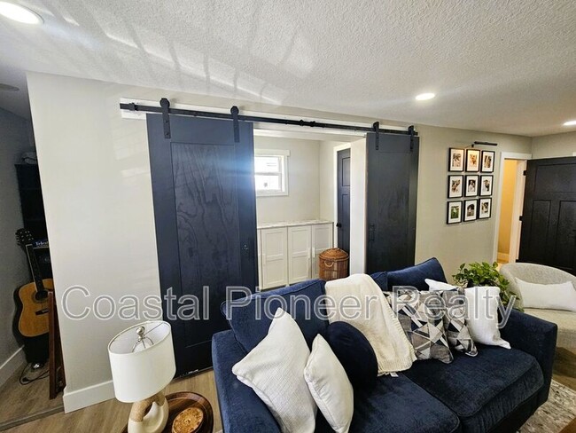 Building Photo - 8711 N Wick Pl