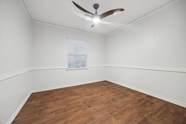Building Photo - 5132 Mimosa Dr