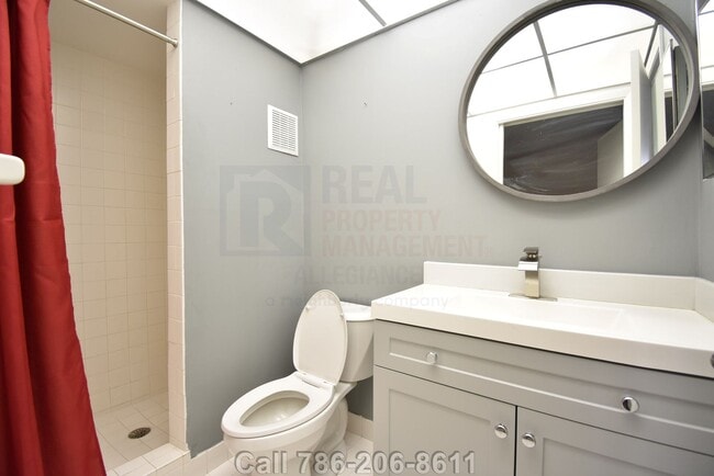 Building Photo - Prime Rental: Spacious 2-Bed, 2-Bath In Carmel Lakes Gated Community
