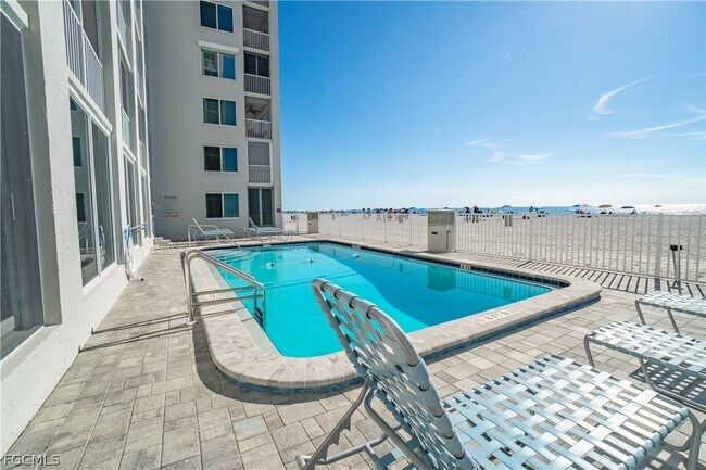 Building Photo - 26000 Hickory Blvd