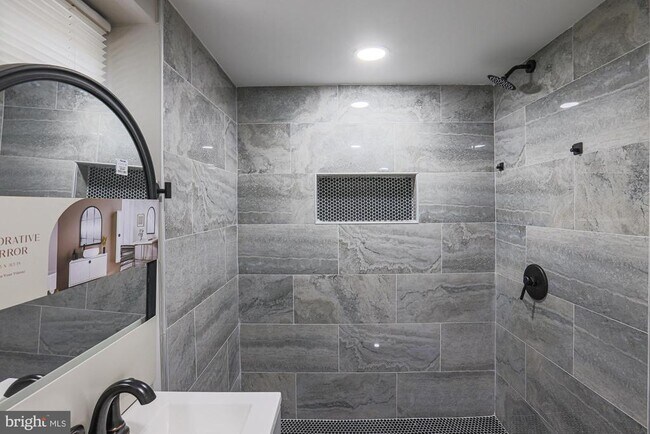 Building Photo - 5809 Eurith Ave