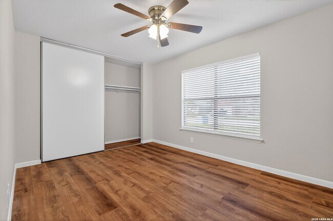 Building Photo - 9930 Trendwood