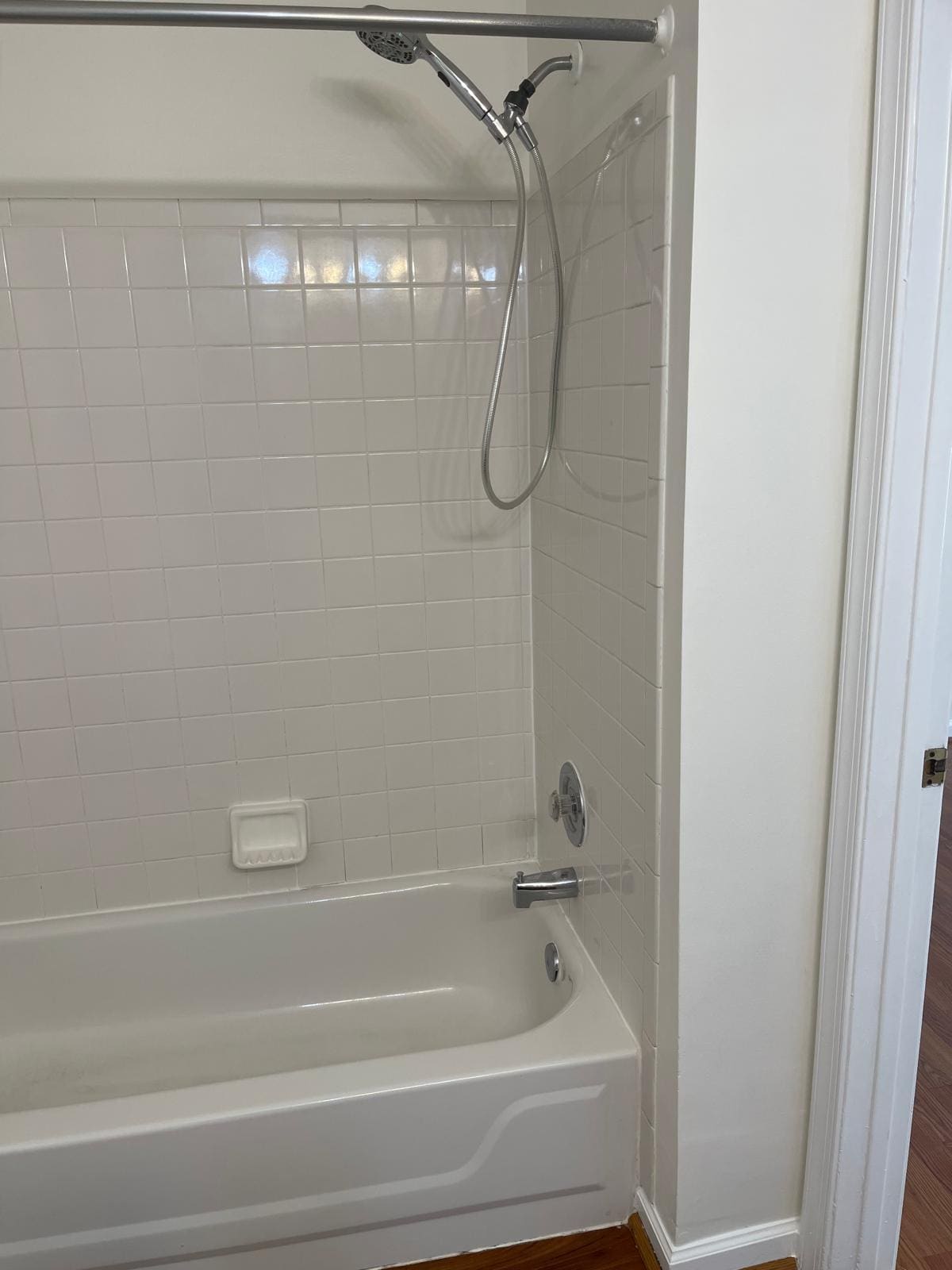 Building Photo - 5610 Avonshire Pl