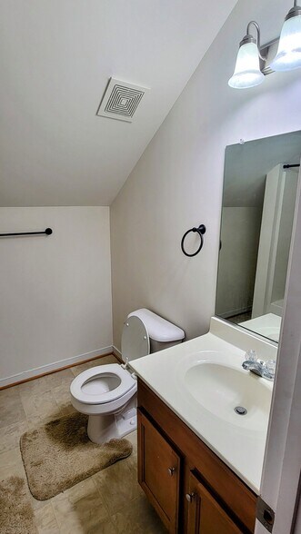 Building Photo - 6512 Kings Grove Ct