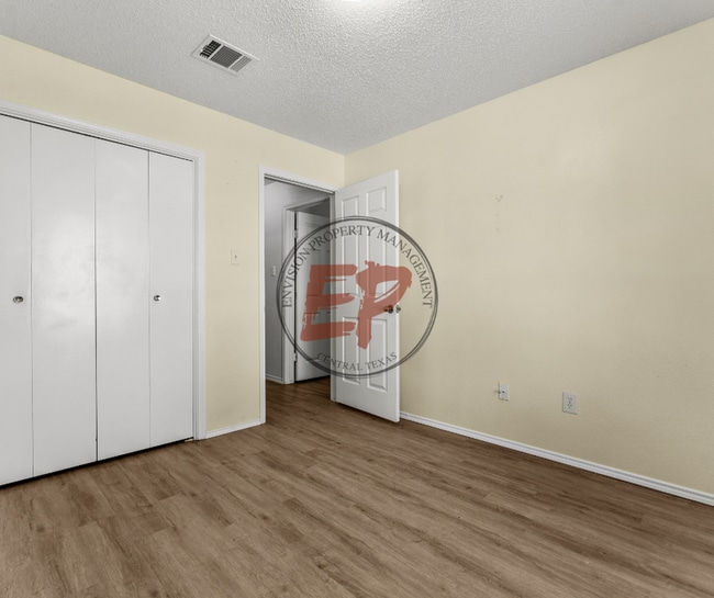 Building Photo - 1727 Ramada Dr