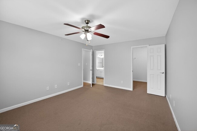 Building Photo - 3921 Riverlook Pkwy SE