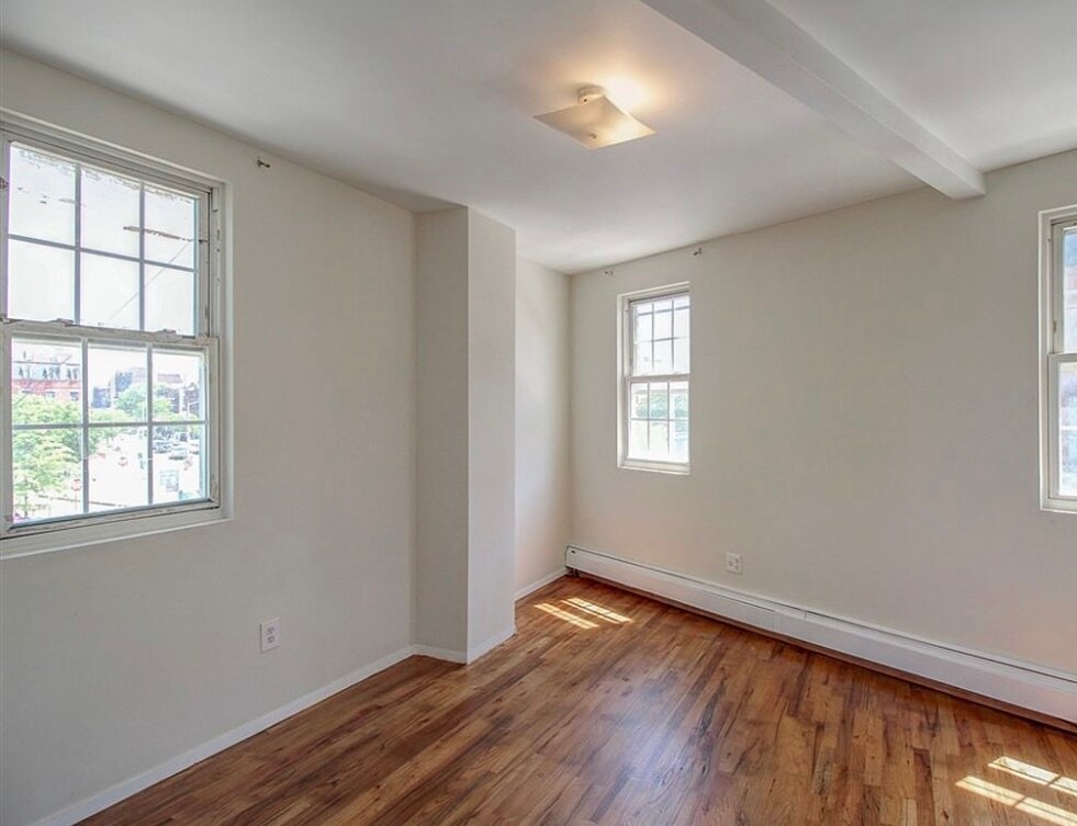 Building Photo - 1001 Fulton St