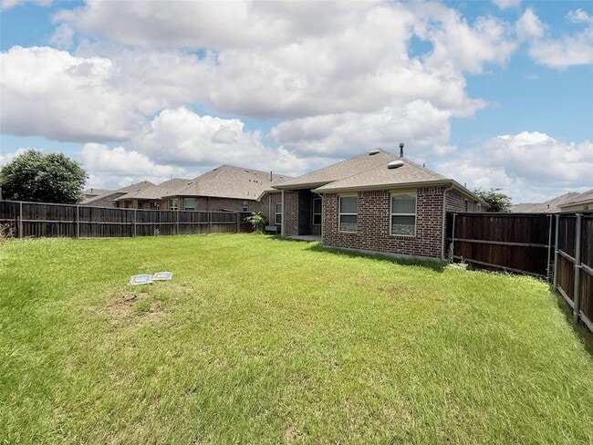 Building Photo - 6111 Gloucester Dr