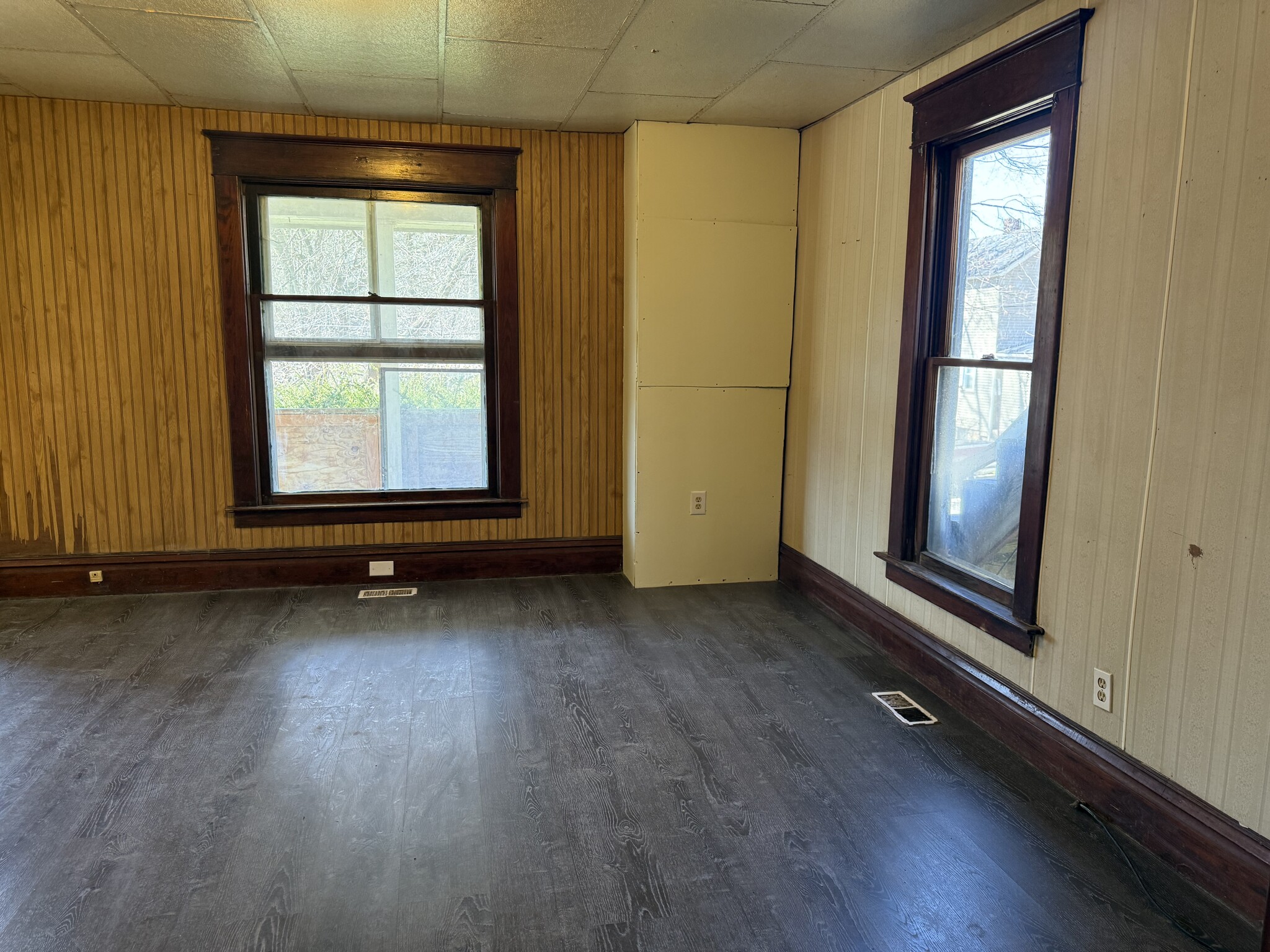 Building Photo - 97 Glenview Ave