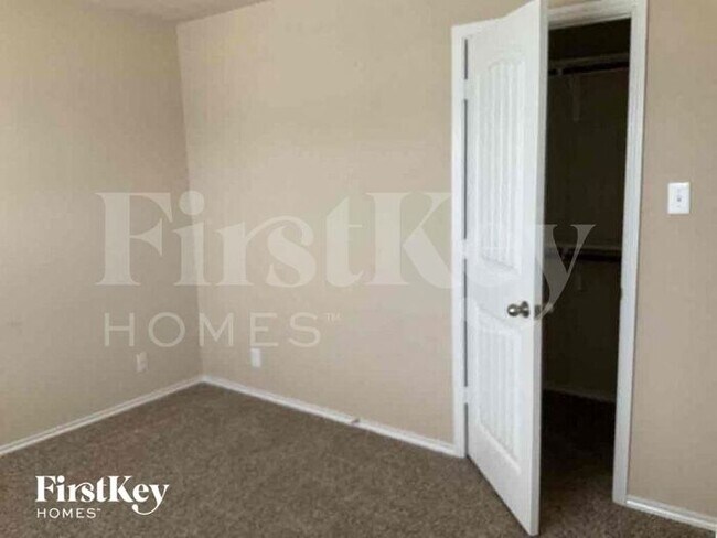 Building Photo - 15222 Cinnamon Teal