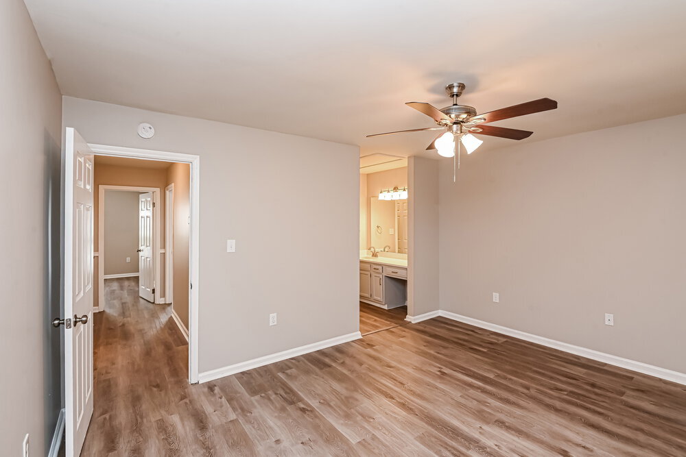 Building Photo - 7825 Elm Tree Ln