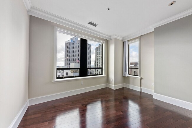 Building Photo - 690 Market St