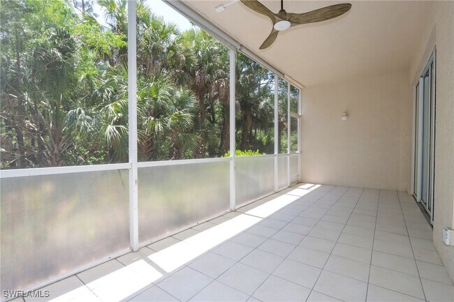 Building Photo - 14801 Park Lake Dr
