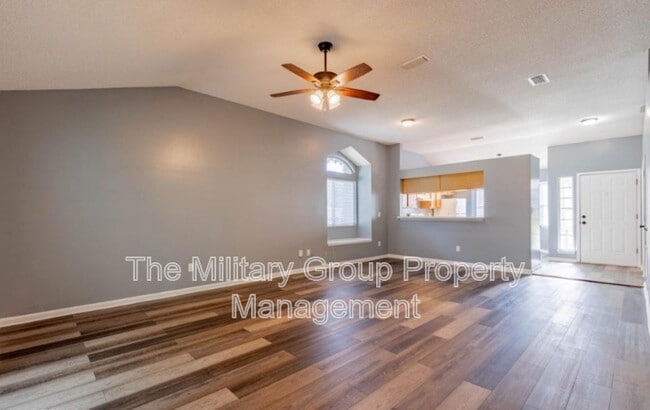 Building Photo - 3390 Millcrest Pl