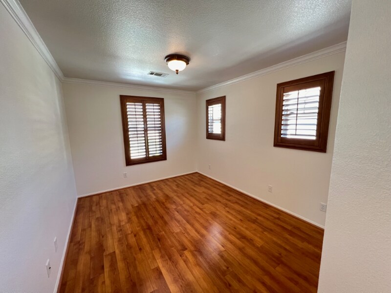 Building Photo - 11433 Mountain View Dr