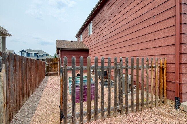Building Photo - Beautiful home with 4 bedrooms, 2 1/2 bathrooms, 3-car garage in cul-de-sac available for $2,350