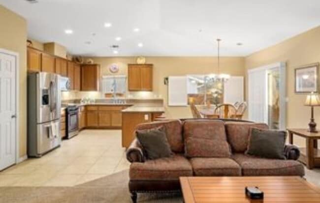 Building Photo - 3 bedroom 2 bath home