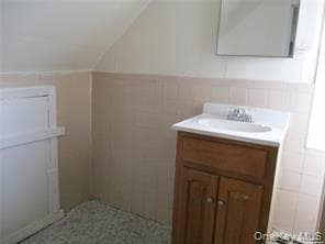 Building Photo - 323 Peninsula Blvd