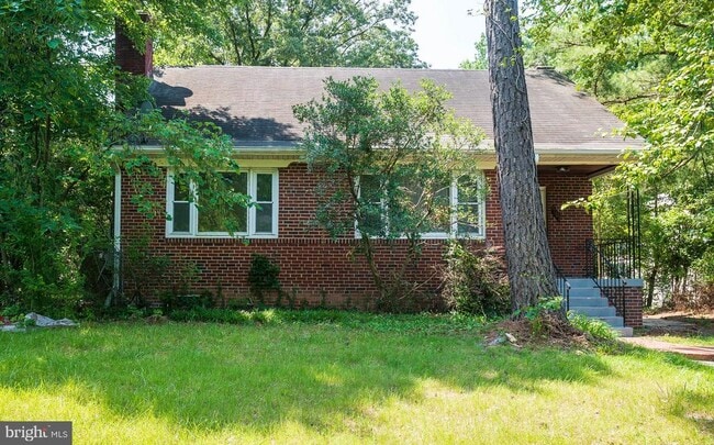 Primary Photo - 6007 Bradley Ln