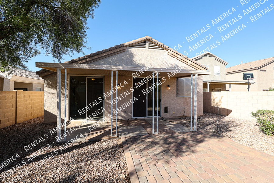 Building Photo - 13593 W Desert Flower Dr
