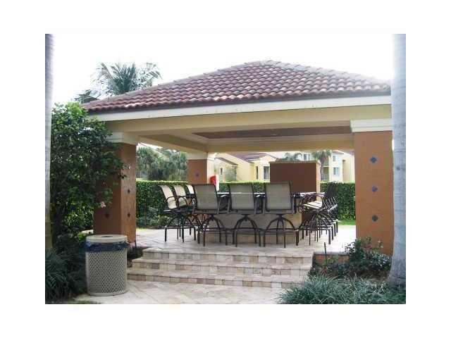 Building Photo - 123 Yacht Club Way