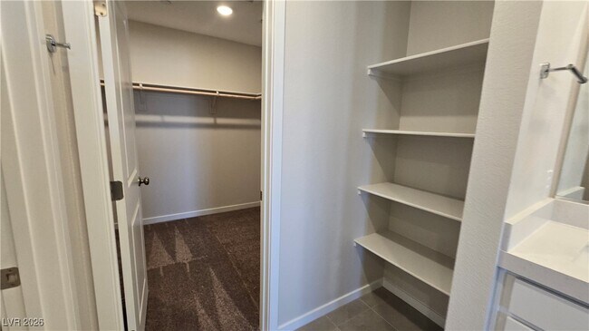 Building Photo - 853 Angwin Ln