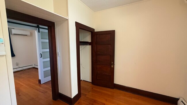 Building Photo - 5549 Harford St