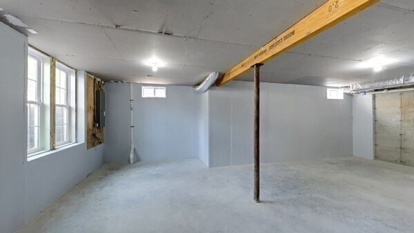 Building Photo - 2 Manchester Pl