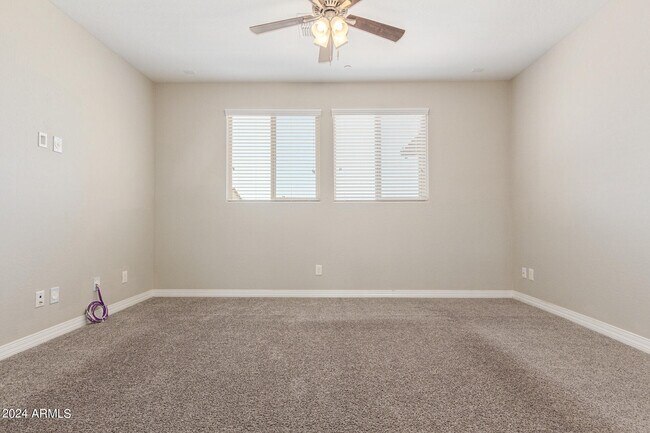 Building Photo - 21366 W Almeria Rd