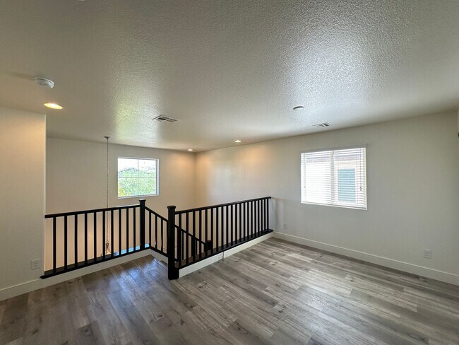 Building Photo - Madison Cove