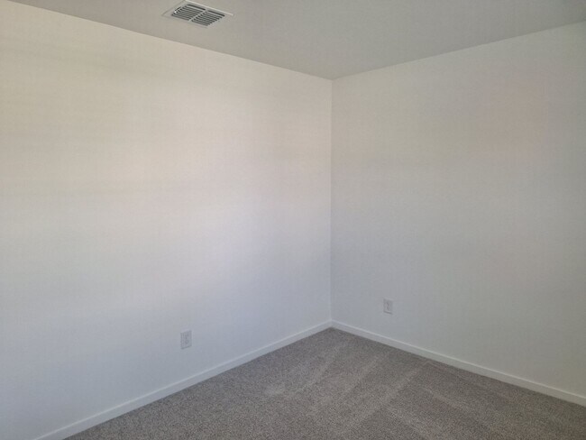 Building Photo - 15009 Bushwacker Wy