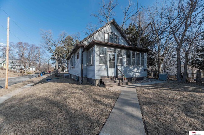 Building Photo - 3736 Decatur St