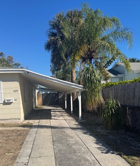 Building Photo - 429 45th St