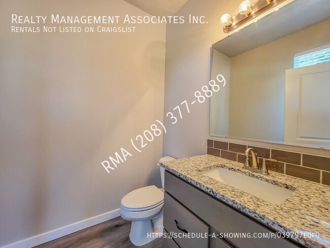 Building Photo - 3104 N Network Ln