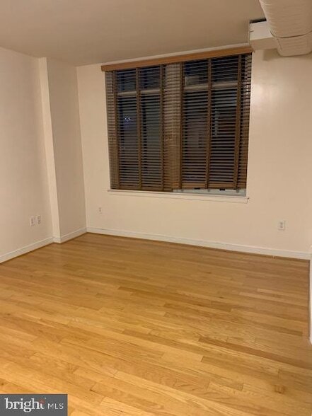 Building Photo - 155 Potomac Passage