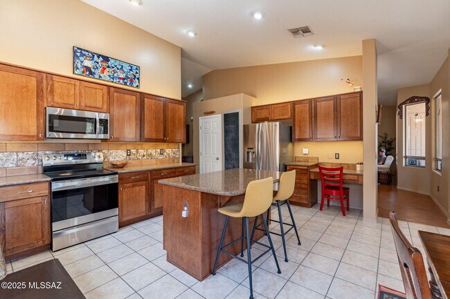 Building Photo - 11372 N Twin Spur Ct