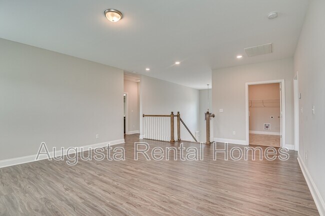 Building Photo - 1110 George W Crawford Dr