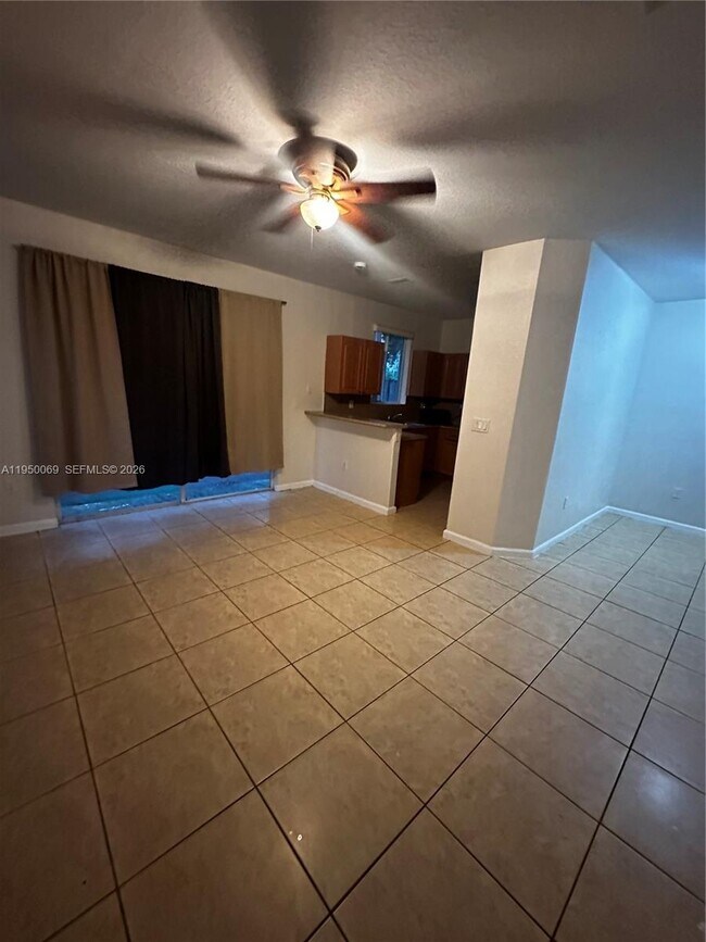 Building Photo - 2818 SE 15th Rd