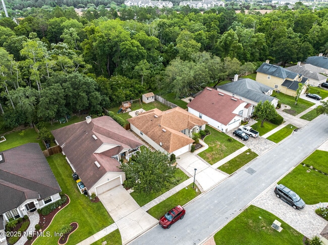 Building Photo - 8575 Crooked Tree Dr